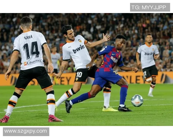 鲁多格利与巴伦西亚的激烈对决揭示了足球战术的新趋势与精彩瞬间